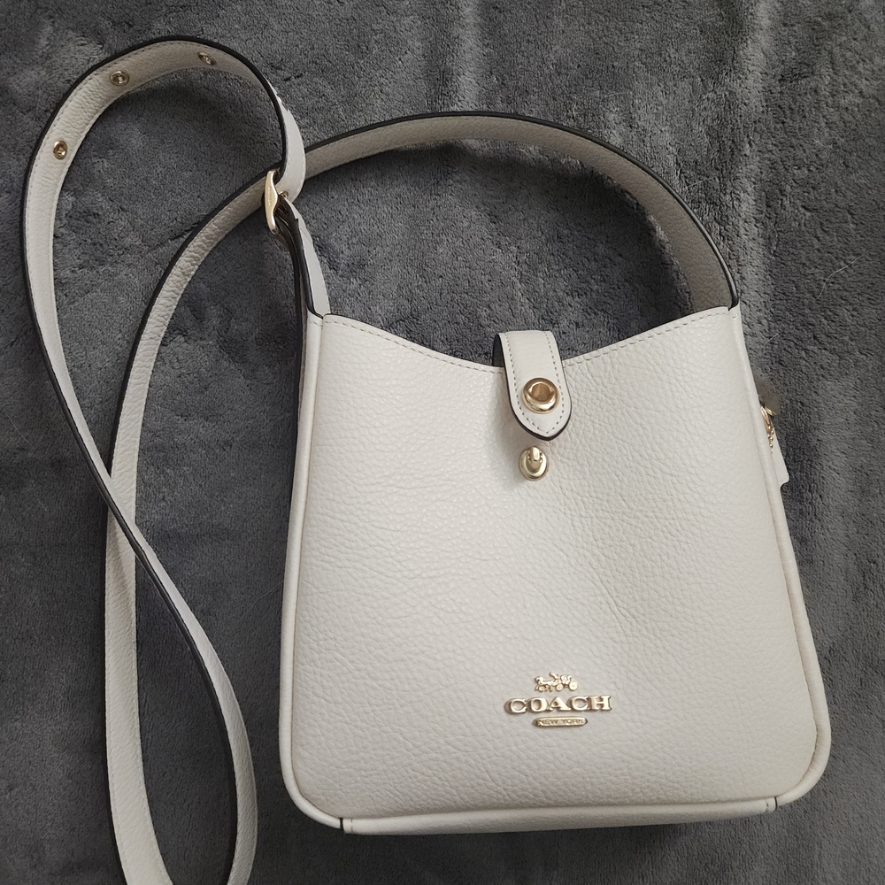 Coach Ivory Leather Shoulder Bag